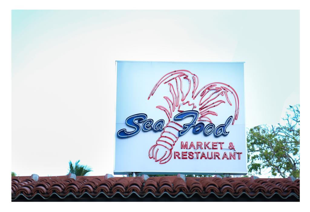 Earl'S Red Passikudah Hotel Exterior photo